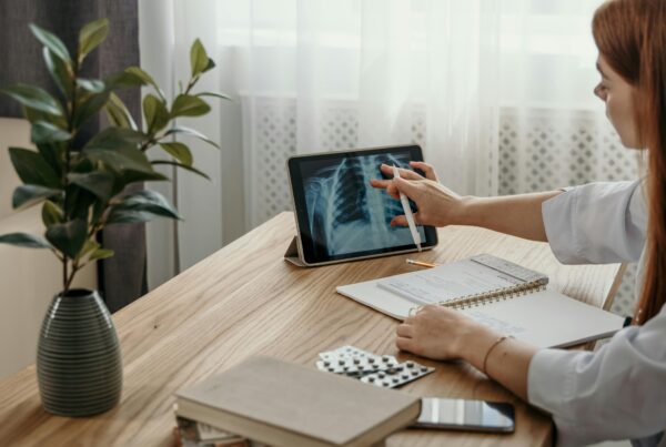 Resume Medis Digital Ubah Cara Kerja Rumah Sakit Lebih Unggul